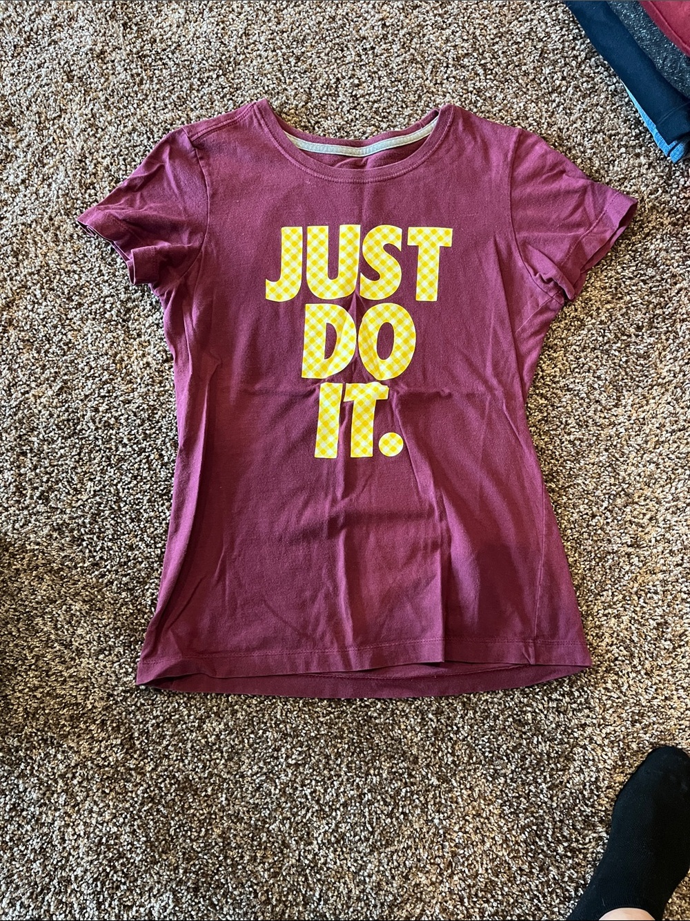 Nike Women's Maroon Short Sleeve Tee with Yellow 'Just Do It.' Graphic